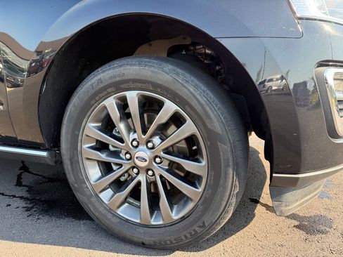 Used 2021 Ford Expedition Max Limited AWD/4WD image 31