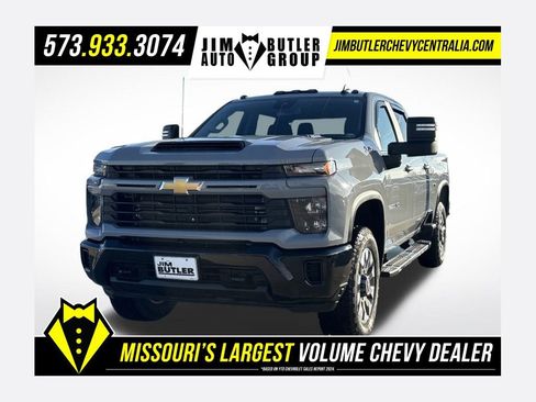 Used 2024 Chevrolet Silverado 2500 Custom w/ Custom Value Package image 1