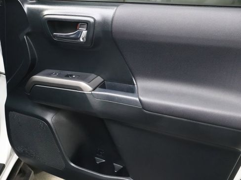 Used 2017 Toyota Tacoma TRD Pro image 12