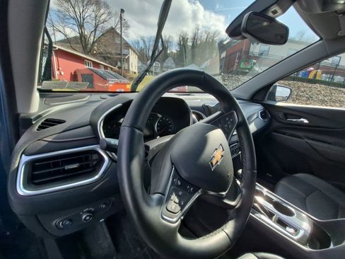 Used 2024 Chevrolet Equinox Premier image 10