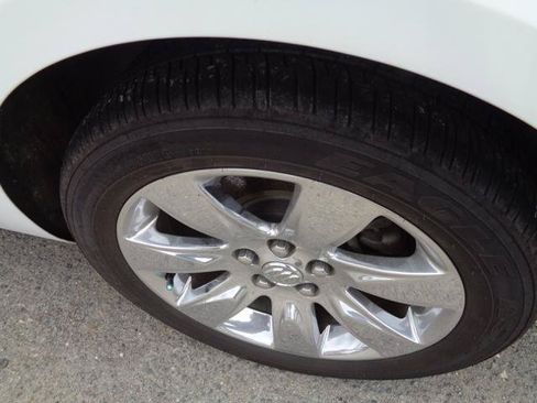 Used 2012 Buick LaCrosse Premium FWD image 7