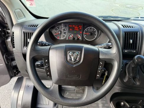 Used 2018 RAM ProMaster 2500 w/ Premium Appearance Group image 18