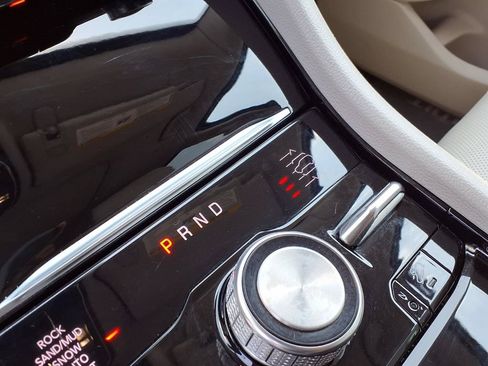 Used 2023 Jeep Grand Cherokee L Summit AWD/4WD image 8