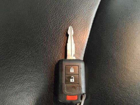 Used 2021 Mitsubishi Outlander Sport SE image 32