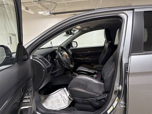 Used 2024 Mitsubishi Outlander Sport ES image 18