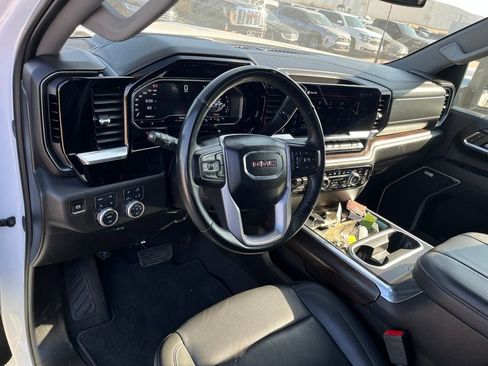 Used 2024 GMC Sierra 2500 SLT w/ SLT Convenience Package image 19