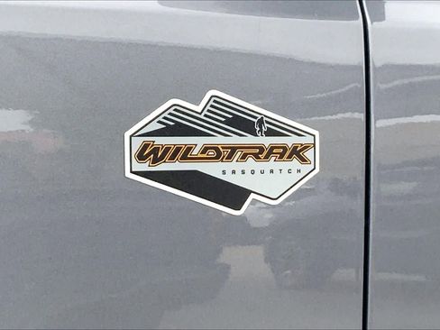 Used 2022 Ford Bronco Wildtrak image 27