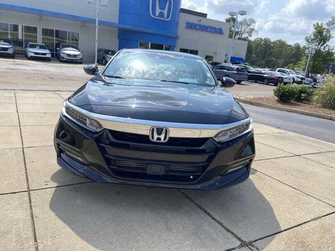Used 2018 Honda Accord EX-L image 3