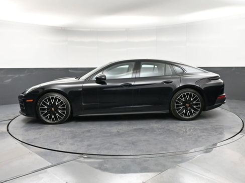 Certified 2025 Porsche Panamera 4 AWD/4WD image 2