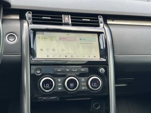 Used 2018 Land Rover Discovery HSE AWD/4WD image 21