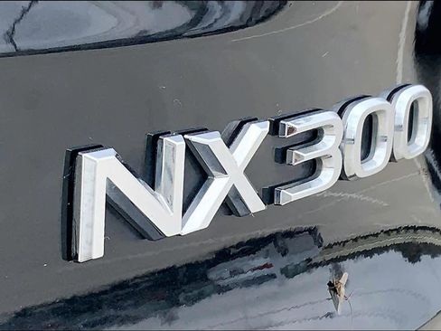 Used 2019 Lexus NX 300 FWD image 27