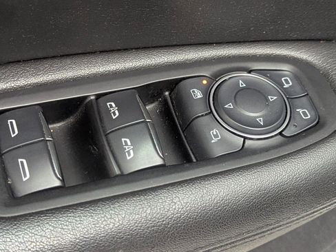 Used 2017 Cadillac XT5 Luxury w/ Driver Awareness Package image 25