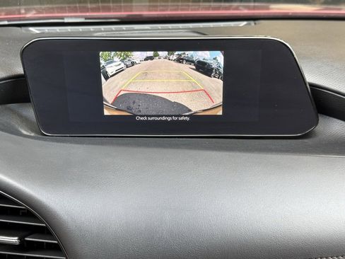 Used 2021 MAZDA MAZDA3 s image 37