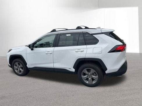 Used 2024 Toyota RAV4 LE AWD/4WD image 19