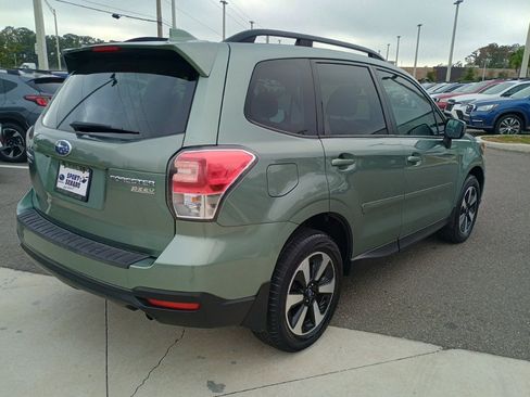 Used 2017 Subaru Forester 2.5i Premium w/ All-Weather Package image 5