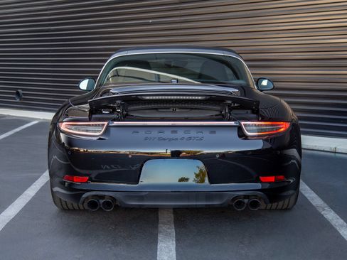Certified 2016 Porsche 911 Targa 4 GTS AWD/4WD image 3