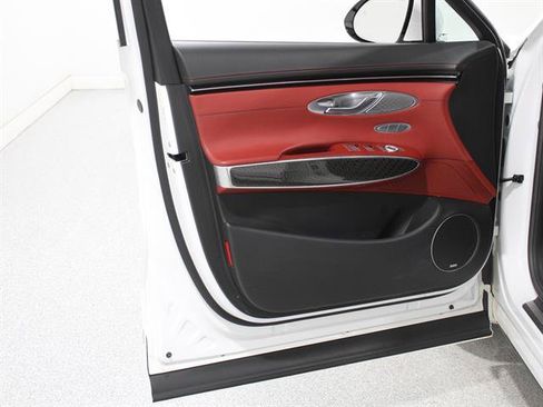 Used 2022 Genesis GV70 3.5T Sport w/ Sport Prestige Package image 4