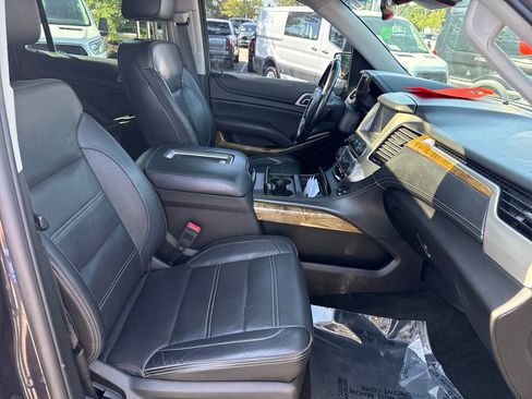 Used 2017 GMC Yukon XL Denali image 10