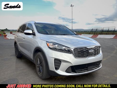 Used 2020 Kia Sorento LX w/ LX I4 Convenience Package FWD image 1