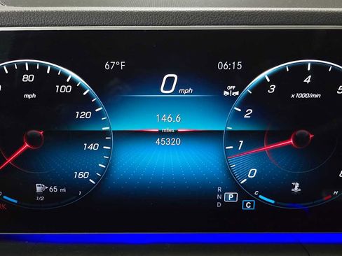 Used 2023 Mercedes-Benz GLE 350 4MATIC image 29