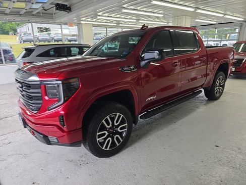 Certified 2024 GMC Sierra 1500 AT4 w/ AT4 Premium Package AWD/4WD image 2