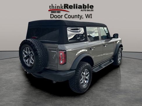 Used 2025 Ford Bronco Badlands image 6