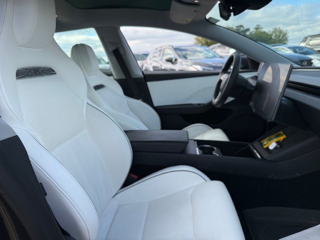 Used 2024 Tesla Model 3 Performance AWD/4WD image 37