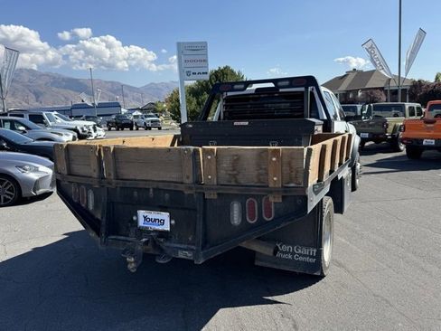 Used 2022 RAM 5500 Tradesman w/ Chrome Appearance Group image 5