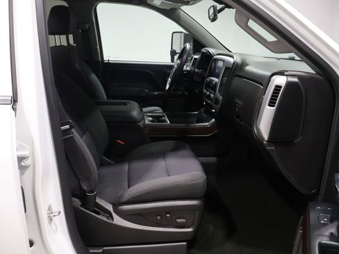 Used 2017 GMC Sierra 1500 SLE w/ SLE Value Package image 22