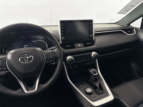 Used 2022 Toyota RAV4 XSE AWD/4WD image 32