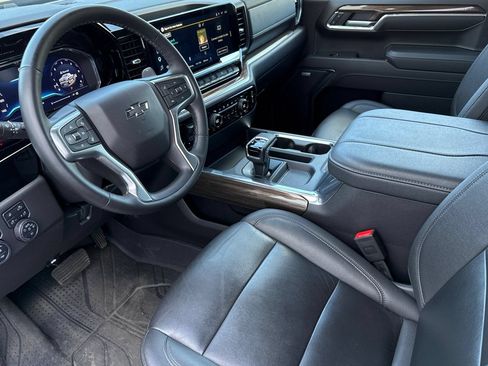 Used 2024 Chevrolet Silverado 1500 RST w/ Convenience Package II AWD/4WD image 10