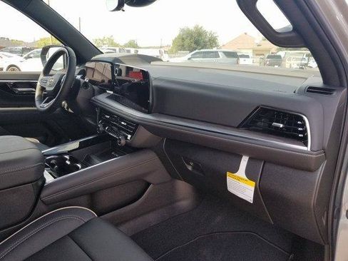 New 2025 Chevrolet Tahoe Premier image 16