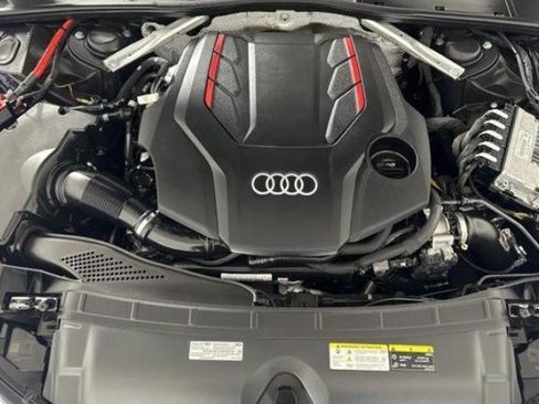 Used 2023 Audi S4 Premium w/ Convenience Package image 10