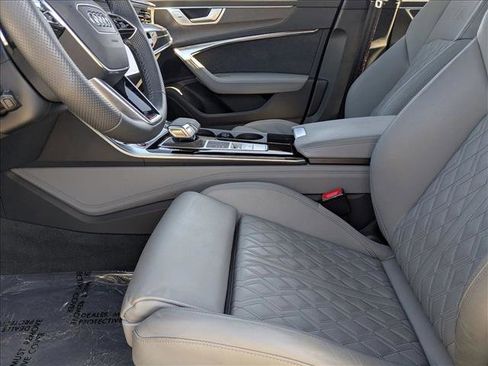 Certified 2025 Audi S6 Premium Plus w/ Premium Plus Package image 15