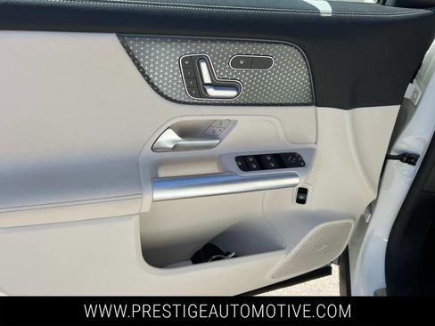 Used 2025 Mercedes-Benz GLA 250 4MATIC image 15