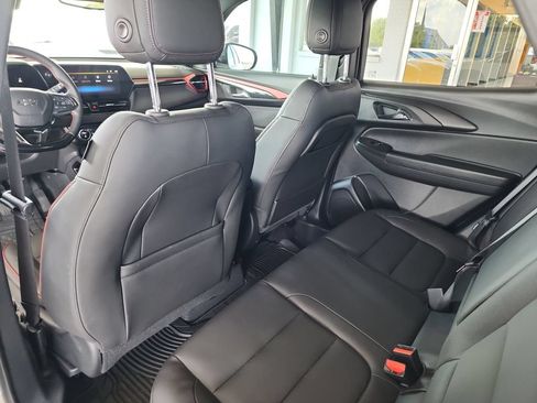 Used 2024 Chevrolet TrailBlazer RS w/ Convenience Package FWD image 38
