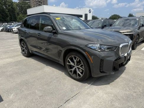 Used 2024 BMW X5 xDrive40i w/ Executive Package AWD/4WD image 2