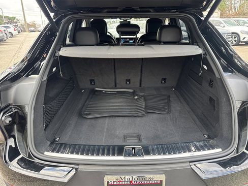 Used 2025 Porsche Cayenne Coupe image 18