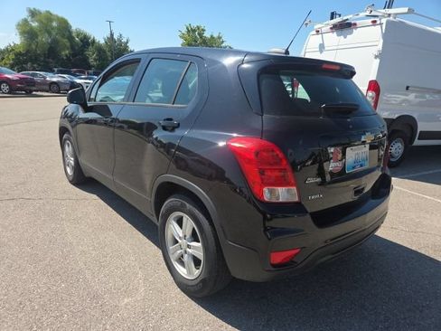 Used 2020 Chevrolet Trax LS FWD image 6