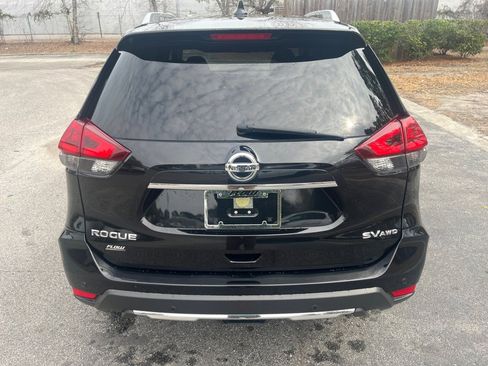 Used 2019 Nissan Rogue SV image 14