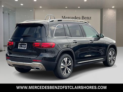 New 2026 Mercedes-Benz GLB 250 4MATIC image 6