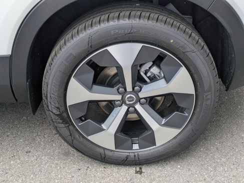 New 2026 Volvo XC40 B5 Plus w/ Protection Package Premier AWD/4WD image 16