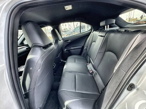 Used 2021 Lexus UX 200 w/ Accessory Package (Z1) FWD image 24