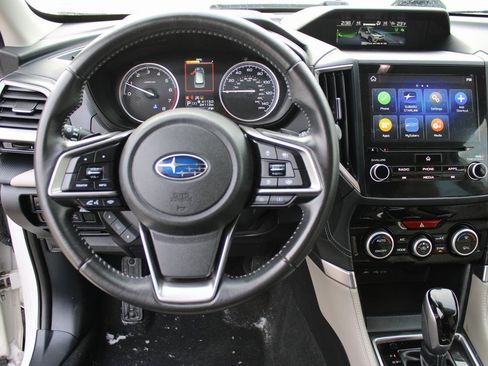 Used 2023 Subaru Forester Limited image 12