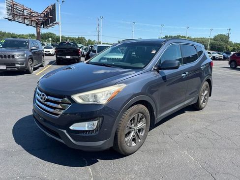 Used 2013 Hyundai Santa Fe Sport w/ Popular Equipment Pkg AWD/4WD image 3