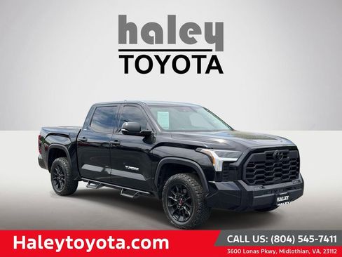 Used 2022 Toyota Tundra SR5 AWD/4WD image 1