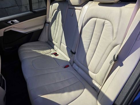 Used 2019 BMW X5 xDrive40i w/ Premium Package 2 AWD/4WD image 17