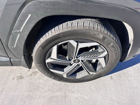 Used 2023 Hyundai Tucson Limited image 15