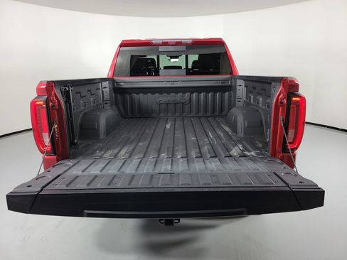 Used 2024 GMC Sierra 1500 AT4 w/ Technology Package AWD/4WD image 7