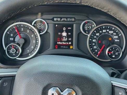 Used 2025 RAM 2500 Big Horn AWD/4WD image 14